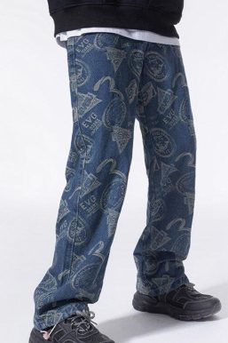 Straight Leg Printed Jeans