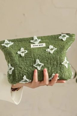 Tasseled Star Embroidered Makeup Bag