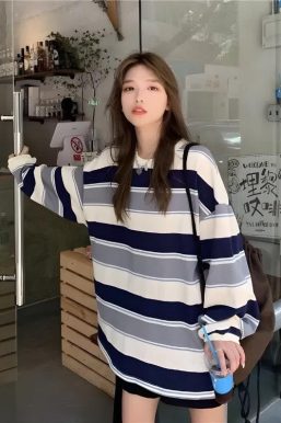 Vintage Casual Striped Sweatshirt