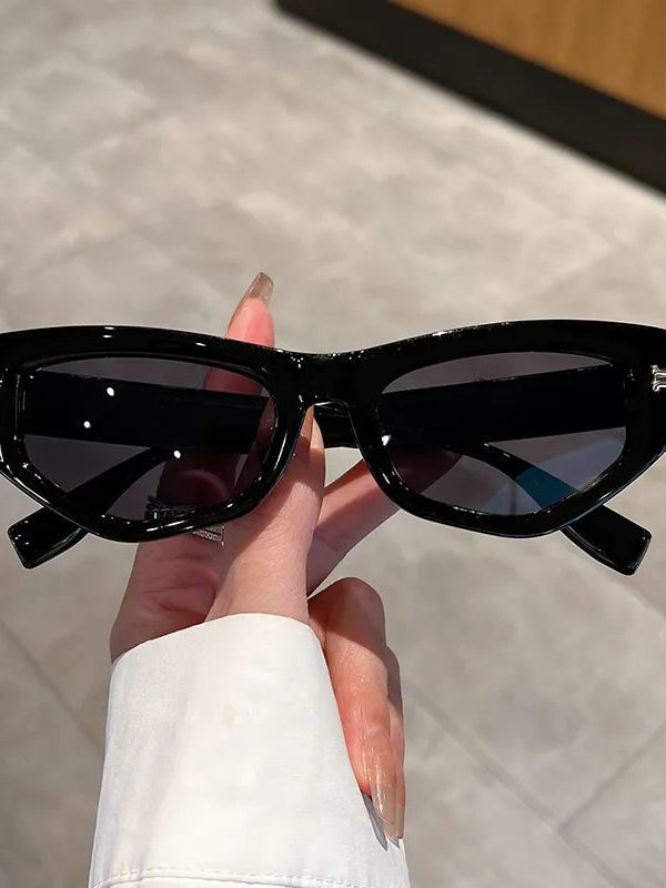 Vintage Cat Eye Sunglasses