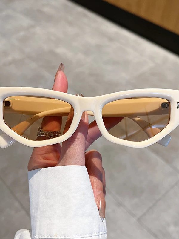 Vintage Cat Eye Sunglasses
