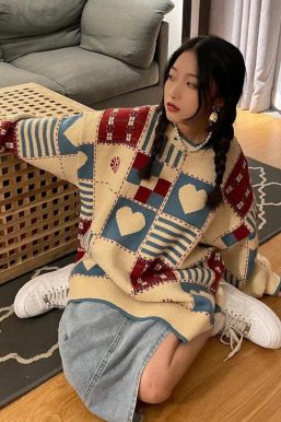 Vintage Heart Pattern Sweater