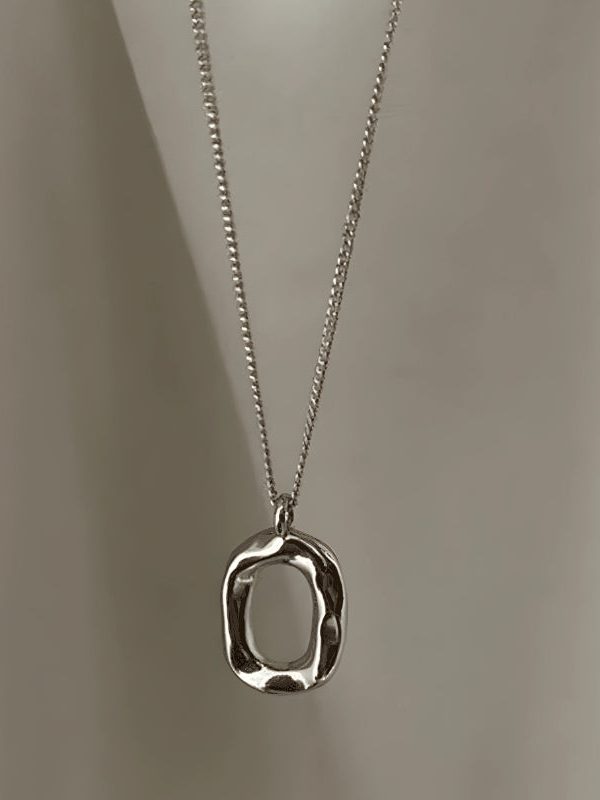 Wavy Ellipse Necklace