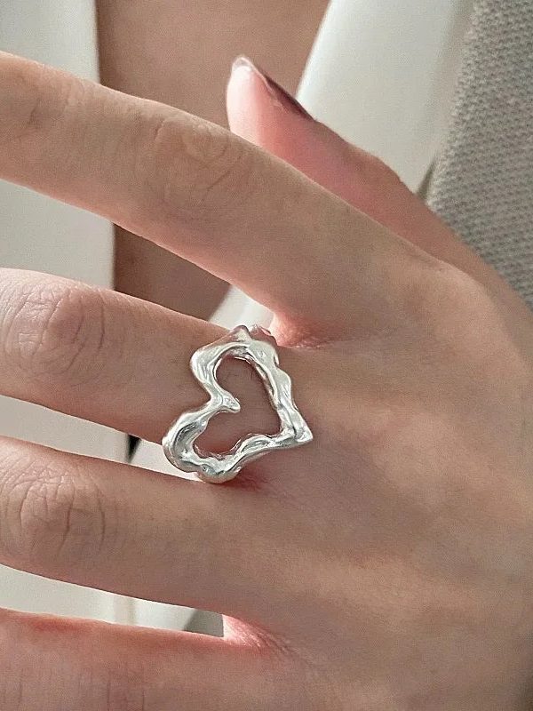 Wavy Heart Silver Ring
