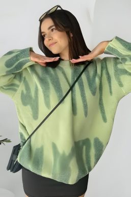 Wavy Line Design Knitted Sweater