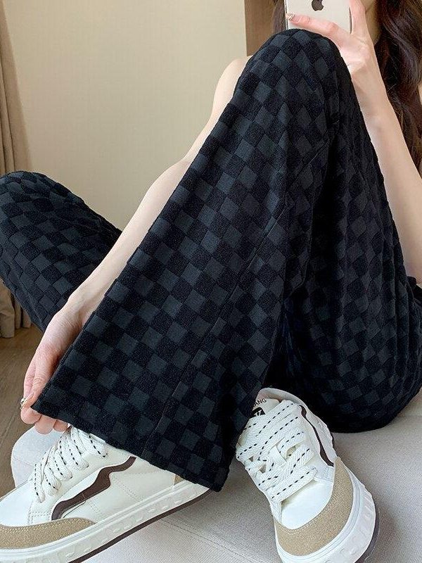 Y2K Checkered Sweatpants