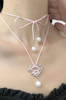 Y2K Coquette Barbed Heart Bow Tie Necklace